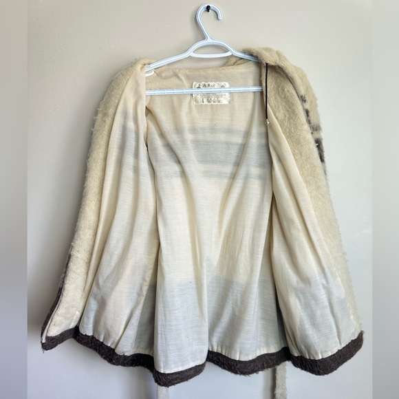 Alafoss Made in aiceland Size S Cozy Cream and Brown Women's Jacket - Picture 5 of 6